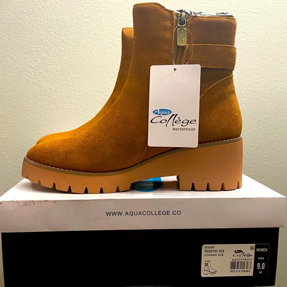 Aqua College - Desiree Waterproof Suede Booties in Cognac - Size 9 NWT